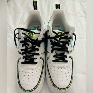 Nike Airforce 1 Worldwide Volt